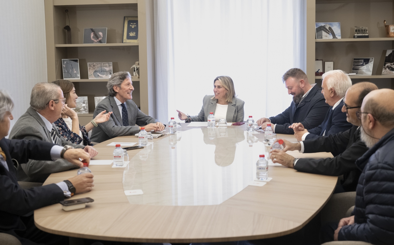 Marta Barrachina recibe al nuevo presidente de la AEPD Jesús Álvarez