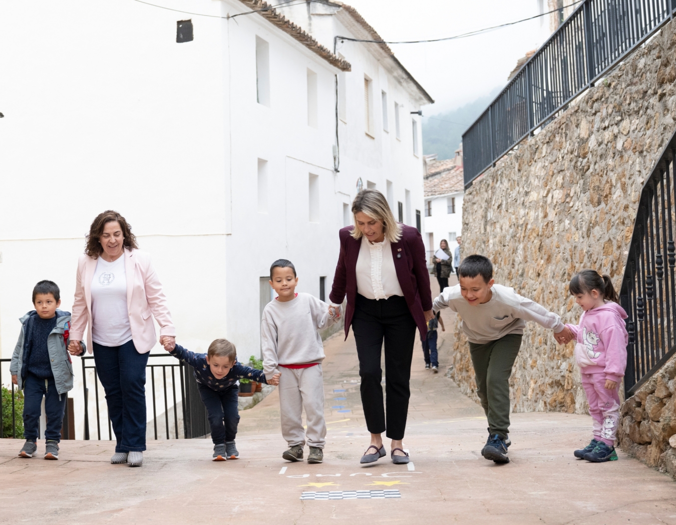 La Diputación de Castellón favorece la conciliación familiar en los pueblos más pequeños concediendo nuevas ayudas para el servicio de UCF hasta alcanzar las 36 unidades