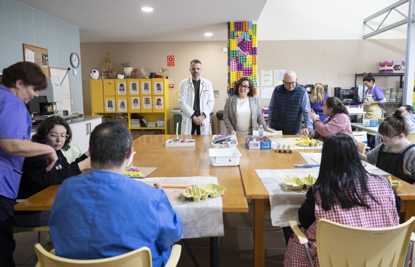 La Diputación de Castellón contribuye al desarrollo de la autonomía personal con la activación de ayudas para el transporte adaptado