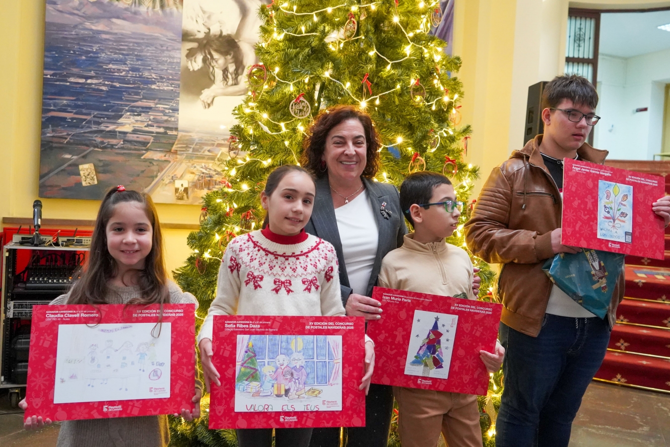 La Diputación de Castellón premia el talento creativo y navideño del alumnado de la provincia participante en el XV Concurso de Postales Navideñas