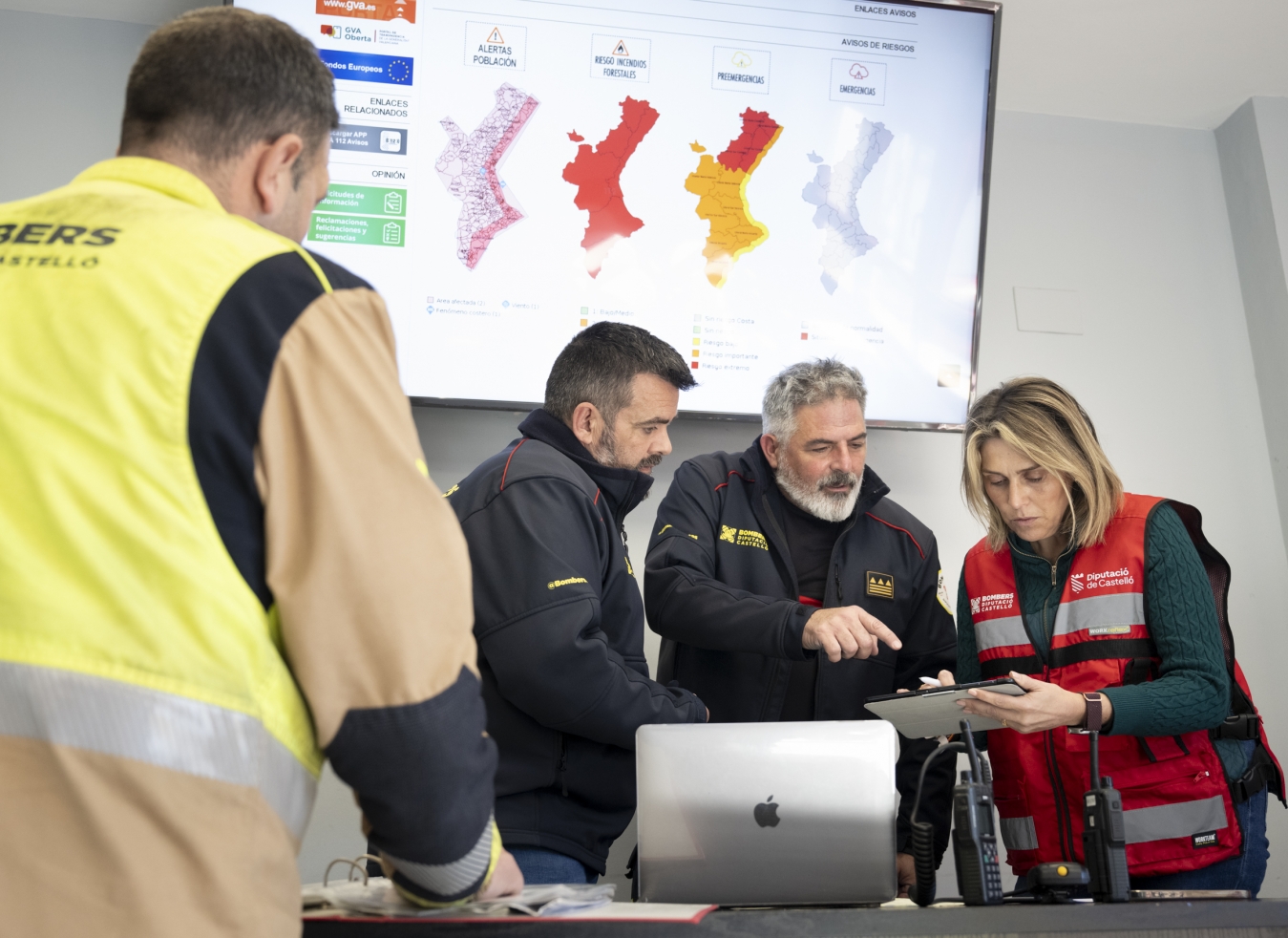 Marta Barrachina reforça el dispositiu extraordinari del Consorci Provincial de Bombers de Castelló i demana “extrema precaució” per a superar el temporal