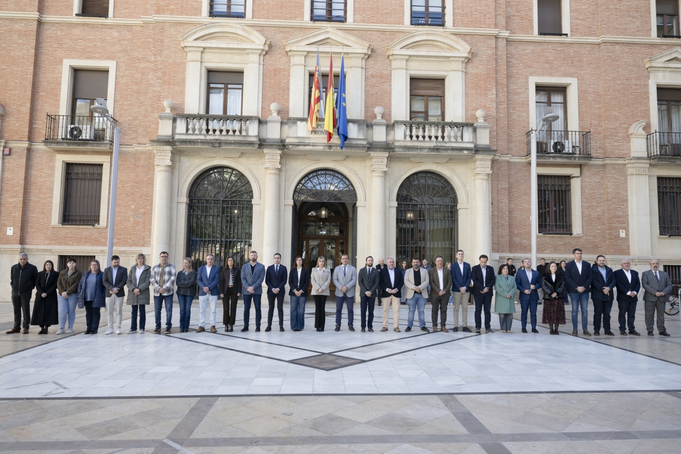 La Diputación de Castellón muestra su condena por el crimen de violencia machista en Benicàssim