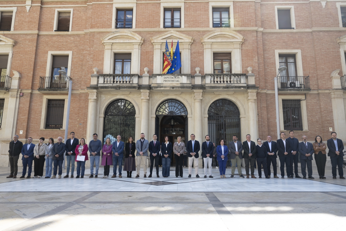 La Diputació de Castelló guarda un minut de silenci per la menor assassinada a Torrevieja