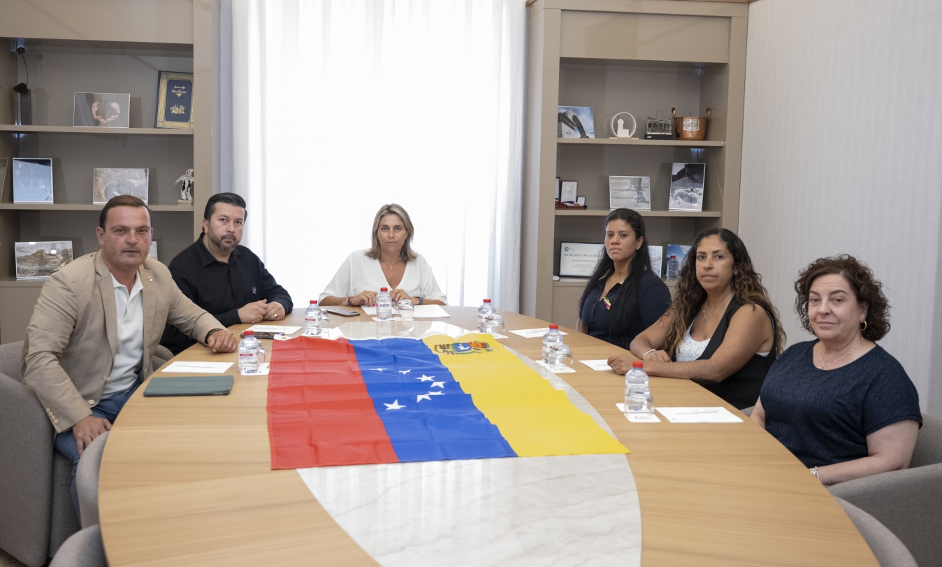 La Diputació estreta la col·laboració amb Asovecas i ajudarà en el transport d'ajuda a Veneçuela i en atenció psicològica a la comunitat veneçolana a Castelló